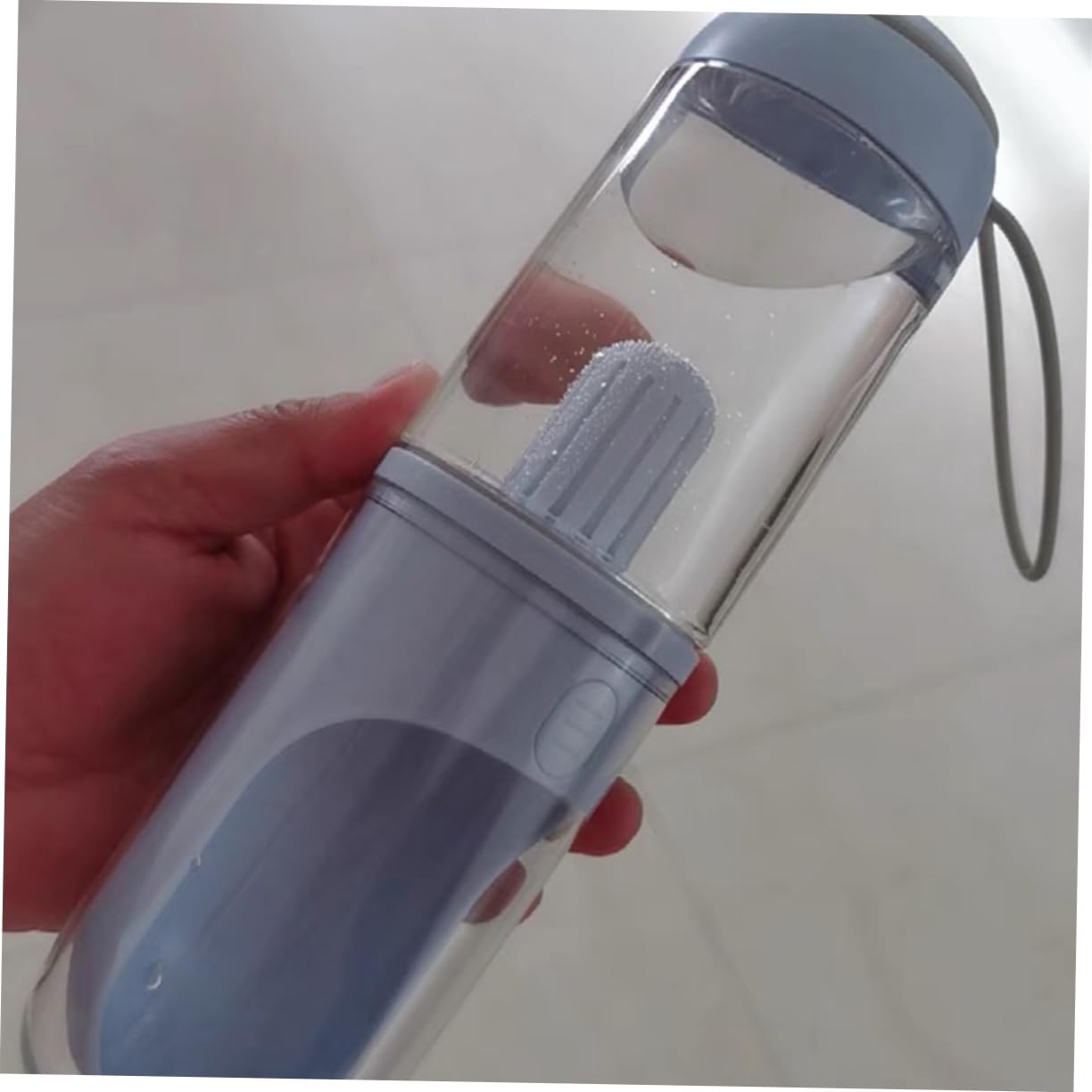 Kisangel Botella De Agua para Mascotas Portátil Bebedero para Perros y Gatos Diseño Transparente Fácil De Limpiar para Viajes y Actividades Al Aire