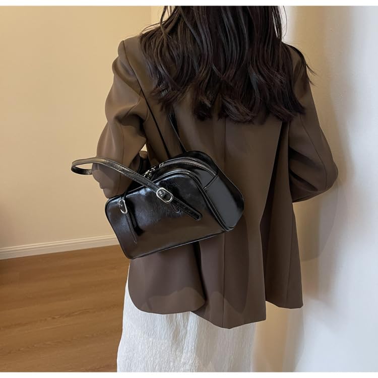 Womens Shoulder Bag Aesthetic Purse Y2k Bag Barrel Handbags for Women Vegan Leather Purse4