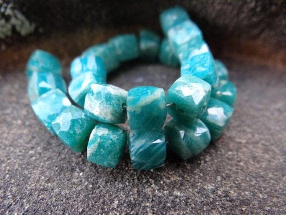 Perles cube amazonite 6mm LKBEADS pour atelier DIY bijoux bohèmes chic