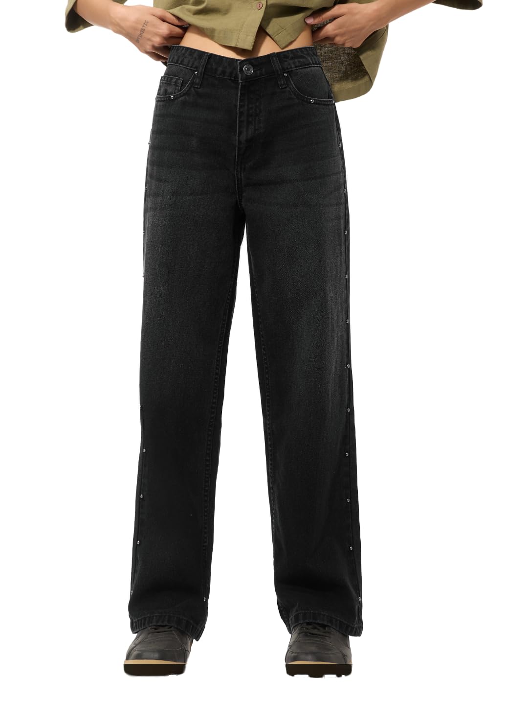 The Souled Store Straight-Fit Denim: Killing It Women and Girls Zippered Washed Black Washed Cotton Denim Straight Fit Metal Studs Lightweight Everyday All-Season All-Season Casual Streetwear Jeans in black