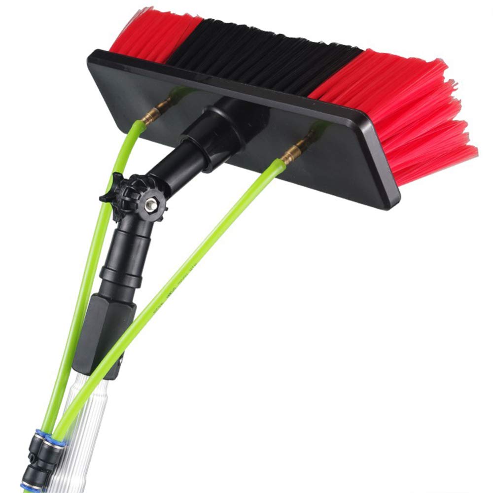 Brosse à eau télescopique pour laver le toit de votre camping-car et vos panneaux solaires