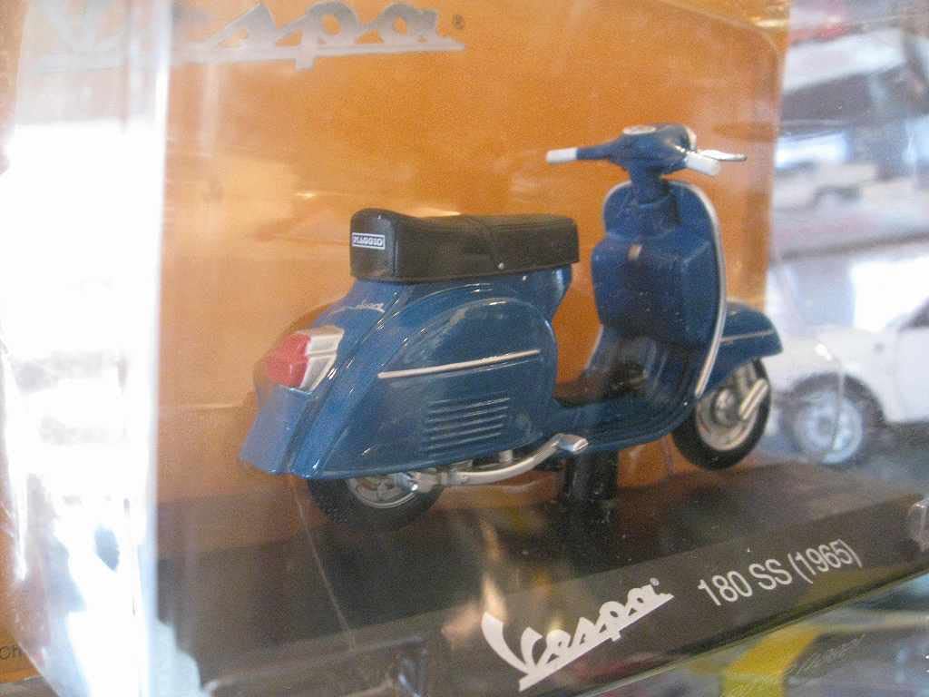 1/18 VAN仕様 ベスパ VESPA アイビー青年のフィギュア ジオラマ 1/18 VAN仕様 ベスパ VESPA アイビー青年のフィギュア ジオラマ