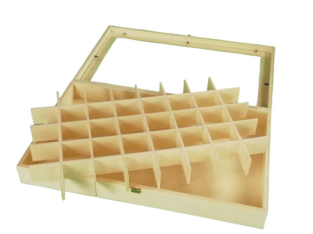 GRECA Caja para Colecciones. En Madera de chopo. Interior con departamentos para Colecciones. En Crudo. Medidas: 45 * 28 * 6 cms.