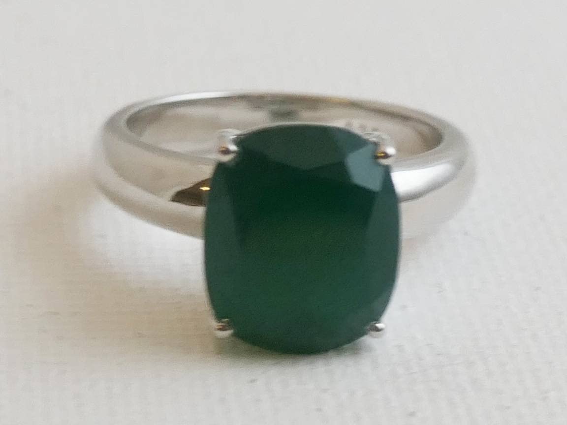 Anello in argento sterling con onice verde