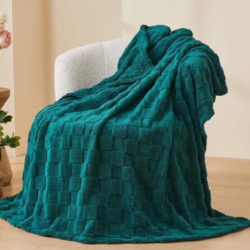 NEWCOSPLAY Super Soft Throw Blanket Dark Teal Premium Silky Flannel Fleece 3D Checkered Lightweight Bed Blanket All Season Use (Dark Teal Checkered, Throw(50"x70"))