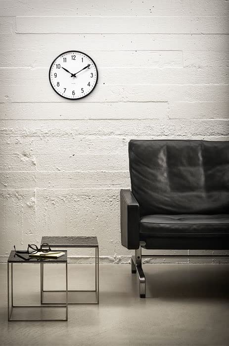 Amazon.co.jp: アルネ・ヤコブセンクロック Wall clock Station 21cm