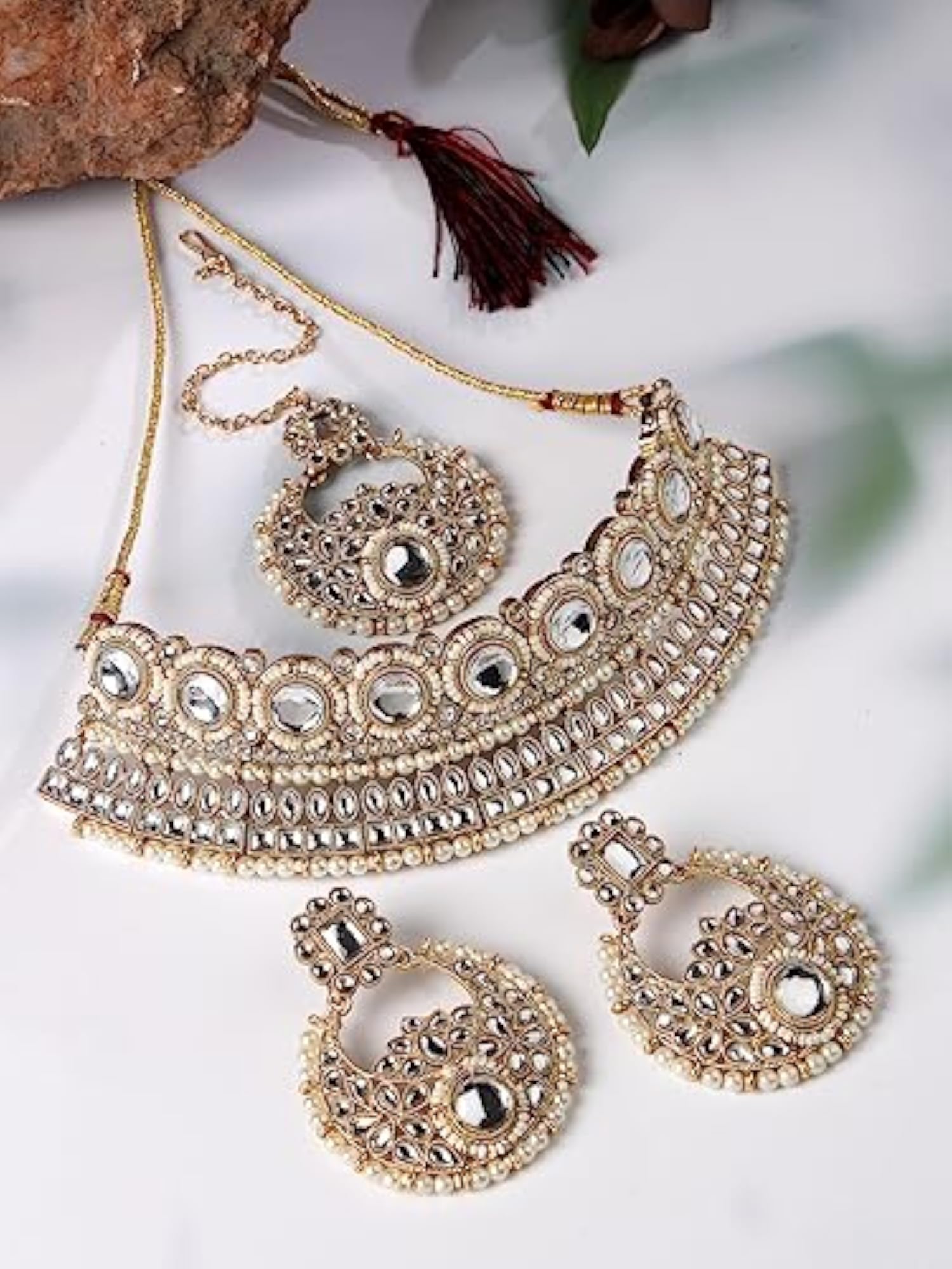 Fashion-Forward Kundan & Beads Choker Necklace Set With Earring & Maangtika