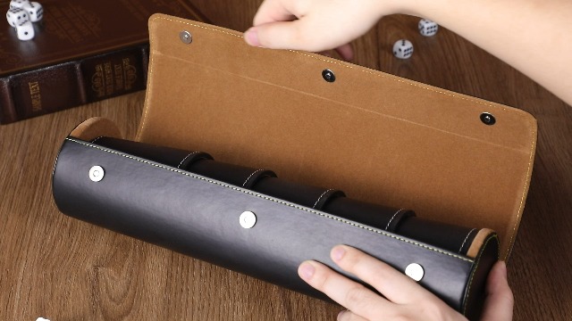 ⭐︎美品⭐︎24-25 dice bank I made a D20 Dice Bank! : r/dice