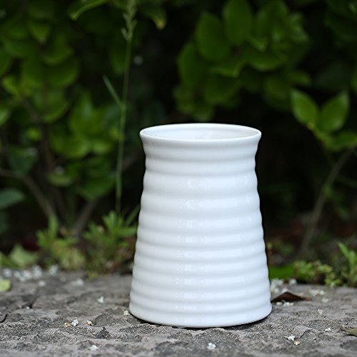 Anding 5.7Inches Modern Ribbed Design Small White Ceramic Decorative Tabletop Centerpiece Vase/Flower Pot #TOP5