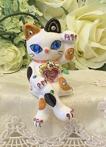 Amazon.co.jp: ゴージャス デコレーション お座り招き猫:ミケ