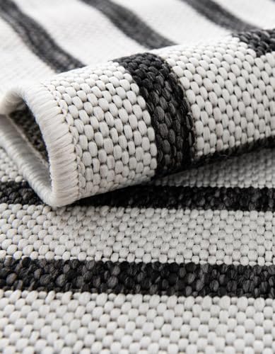 Tapete moderno de exterior 7x10 Blanco y Negro Rugs.com miniatura 6