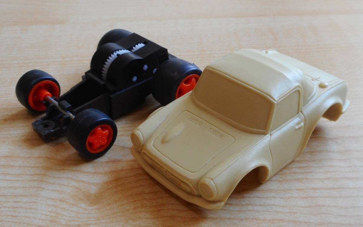 Amazon.co.jp: S800 ディフォルメミニカー2台 ミッドレーサー用