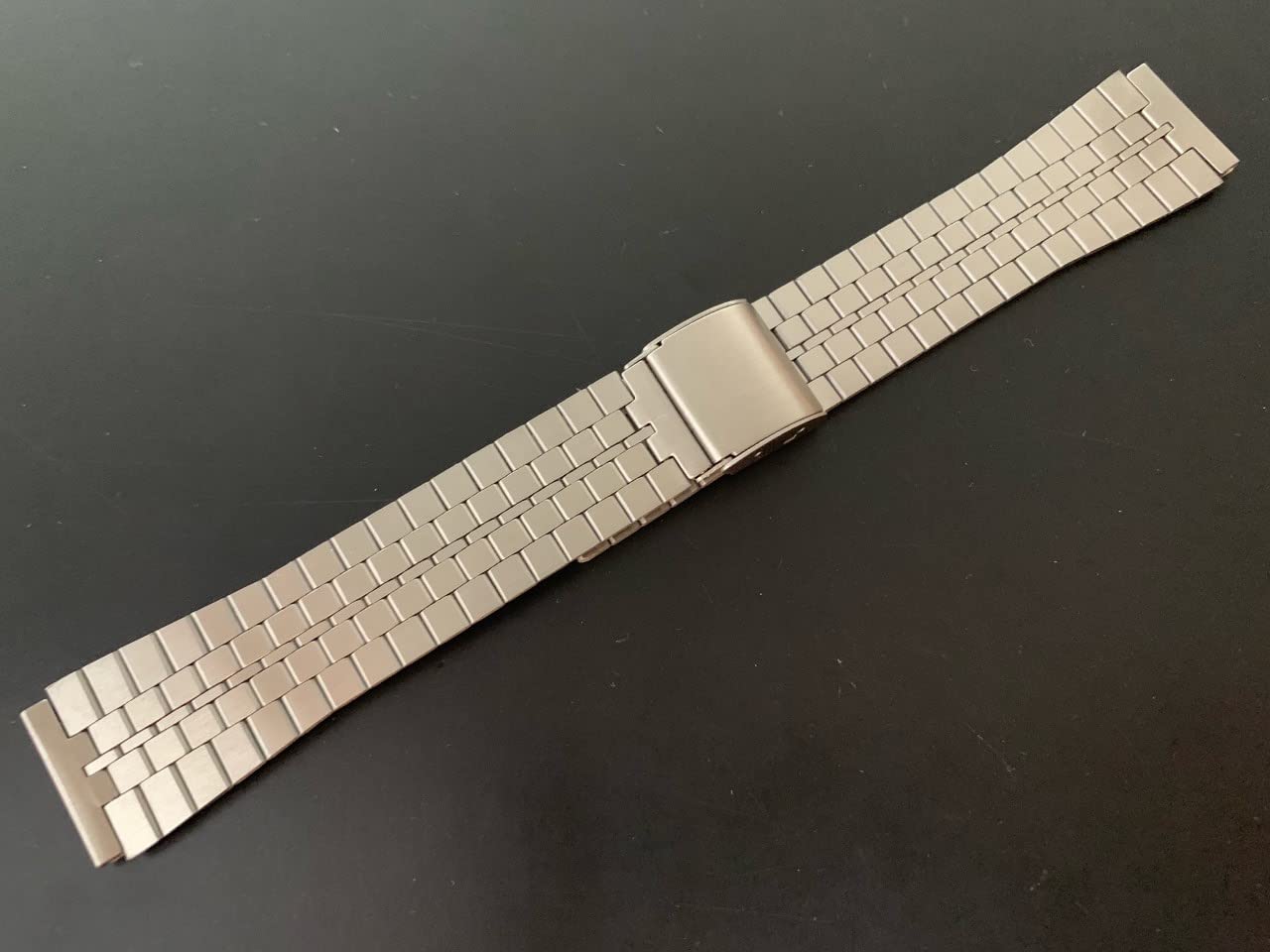 Bracelet Montre en Acier Inoxydable 18mm pour Homme Compatible avec Omega Tag Heuer New Old Stock 1960 1970 Armis Original Vintage Métallique Design Flat Link Terminal Droit Universel