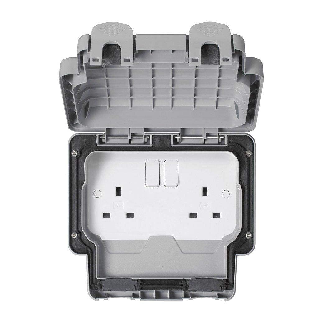 MKSwitched Socket 2 Gang 13A- Grey