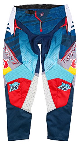 KINI 3L4016033 Equipamiento Piloto con Casco, Pantalon, Camiseta y Guantes, Talla M/32, Azul