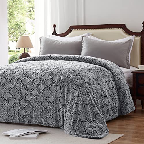 Kawahome Faux Fur Blanket King Size Winter Super Soft Cozy Warm Fluffy Plush Blanket Quatrefoil Pattern For Couch Sofa Bed, 108" X 90" Dark Grey #TOP5