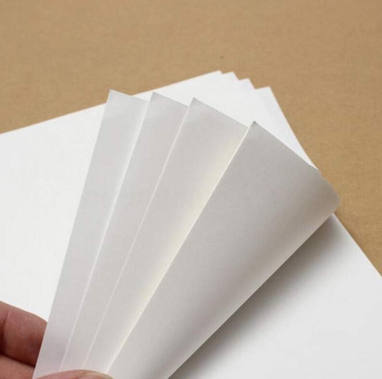 ZHONGJIUYUAN 50 unids A4 papel de transferencia de calor para impresoras de inyección de tinta Color de la luz Tela de papel de la tela de la camiseta Transferencias Fotos Calidad Impres