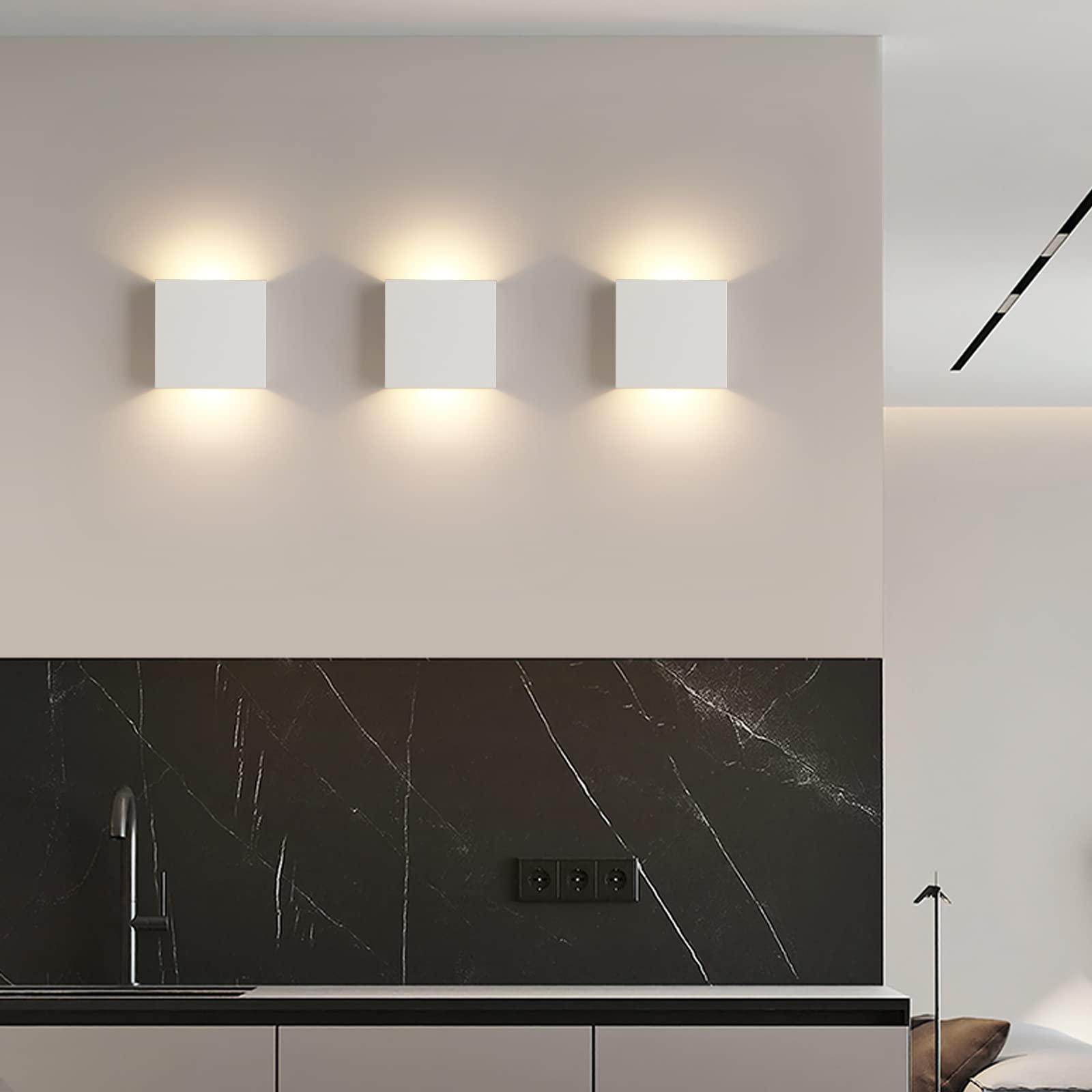 FUPE 2 Pezzi Applique da parete interno,LED Lampada da Parete interno,Moderno Up Down Applique da Parete 12W Bianco Neutro,Lampada da Parete Interni 1200LM per soggiorno,camera da letto,corridoio