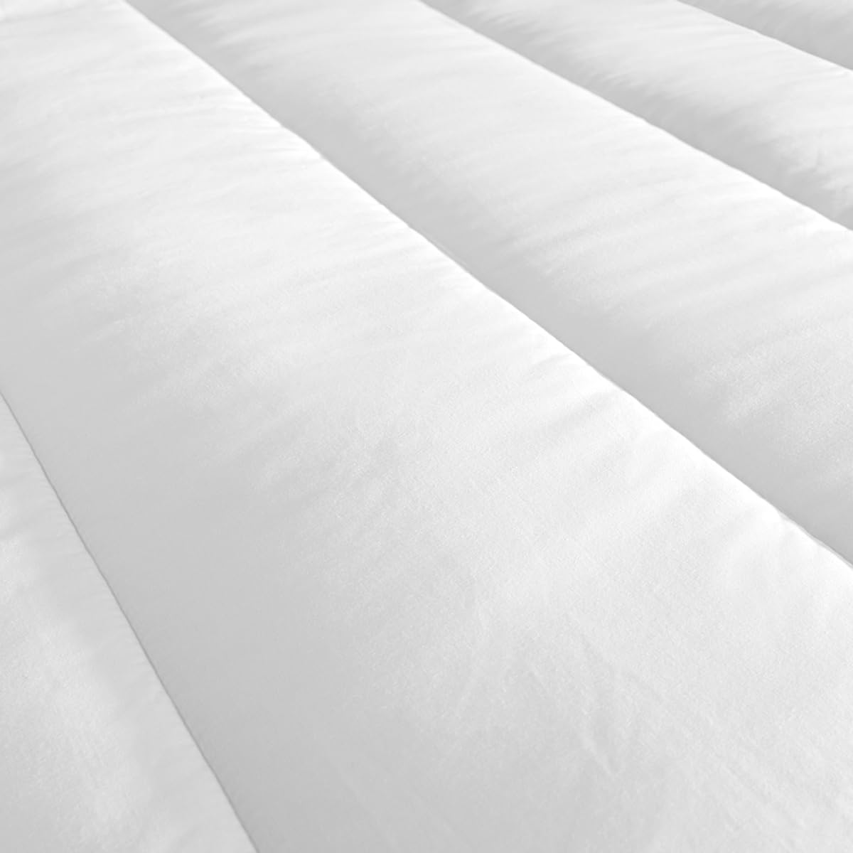 DODO - Pack Clima Fresh 1 Couette Tempérée 140x200 cm + 1 Oreiller Medium 60x60 cm - Garnissage Fibre THERMOREGULAR Lite 300g/m² - Sensation fraicheur - Enveloppe Coton - Piquage Lignes