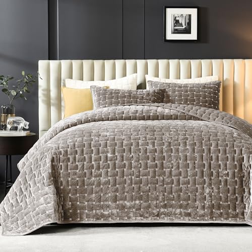 Image of Grassix Velvet Quilt Set King Size, Luxury Geometric Design, Mocha Brown