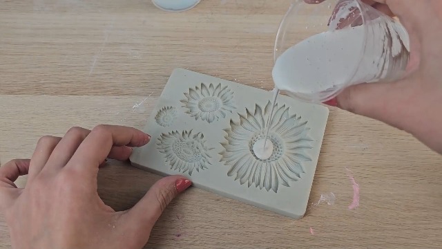 Plâtre Synthétique Lovelegis - 2 Kg - Effet Porcelaine - Non Toxique - Sculpture, Moulage Plâtre Synthétique Artisanat