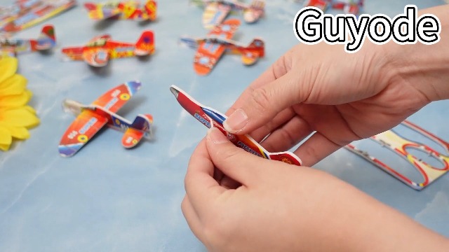 Guyode 30 Avions En Mousse Pour Enfants – Mini Gliders Légers Colorés – Cadeau Anniversaire Garçon Fille