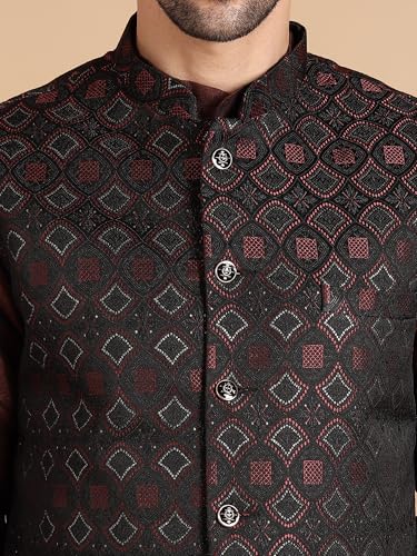 Image of men's Silk Blend Kurta Pejama & Waistcot Set