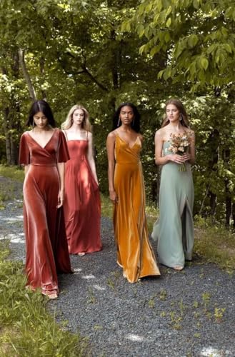 Velvet Bridesmaid Dresses Spaghetti Straps V Neck A Line Long Ruched Formal Evening Party Gown with Slit4