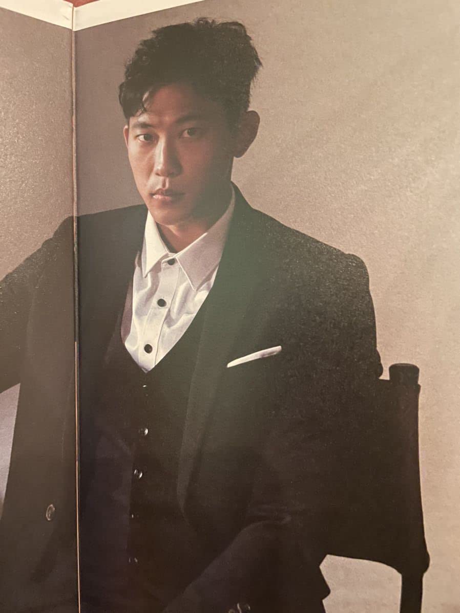 Amazon.co.jp: 男性写真集“○GINO○”（セミヌード、○） 303 : ホーム