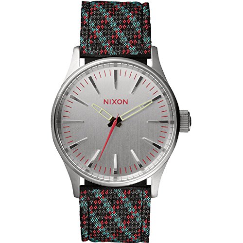 Nixon Herren-Armbanduhr Sentry 38 Leather Analog Quarz Verschiedene Materialien A3772010-00
