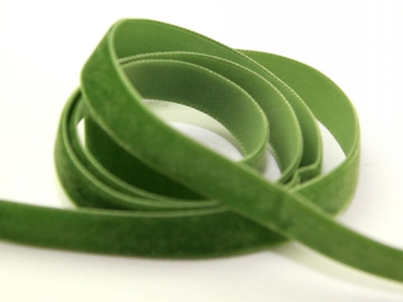 Berisfords 16mm Velvet Ribbon Mini Roll - 9409 Bocage - per 5 metre roll