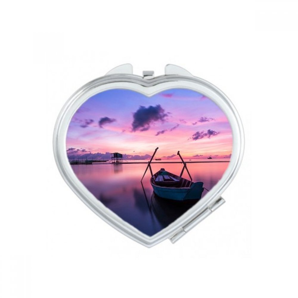 Miroir portable à la main pour maquillage précis et retouches rapides