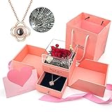 collares de flores naturales para graduacion 🌹🍀[Conservación de rosa real] Rosa real hecha a mano. La rosa está hecha de 100% rosa real. Se puede almacenar durante 3-5 años. La flor eterna expresa su eterno amor y compromiso con ella. No es necesario regar ni administrar, pero evite la luz solar directa, las altas temperaturas y el ambiente polvoriento.