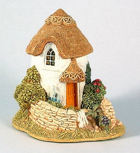 Amazon.co.jp: Lilliput Lane Thimble Cottage (Collectors Club