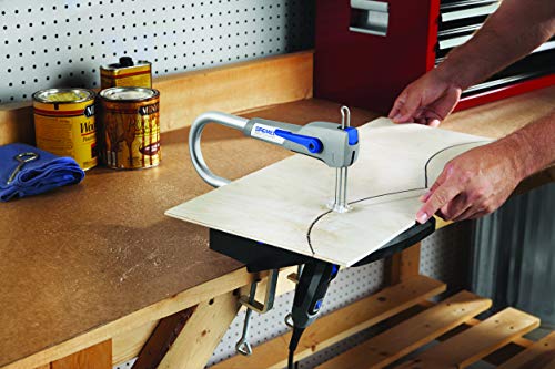 Scie à chantourner Dremel Moto-Saw pour découper le bois sans effort