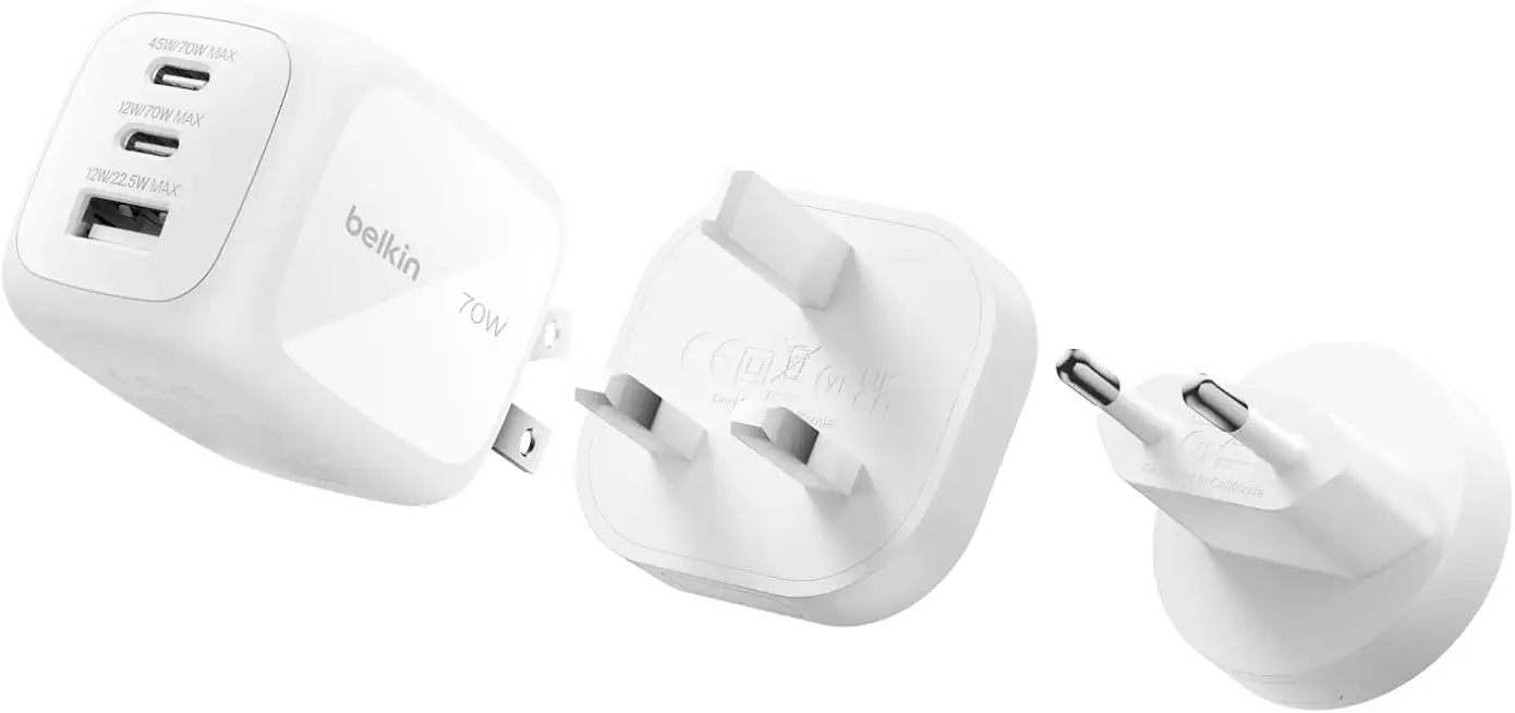 Belkin 3-Port USB C Ladegerät, 70W, GaN-Ladegerät, inkl. Stecker für USA/GB/EU, 2 USB-C-Anschlüsse, 1 USB-A-Anschluss, Schnellladegerät für MacBook, iPhone, iPad Pro, Samsung Galaxy, Pixel usw. – Weiß