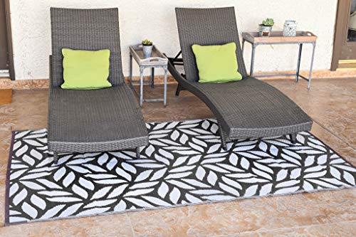 Reversible Mats 258101 Outdoor Mat â€“ Virgin Polypropylene-Easy to Clean â€“ Perfect for Picnics, Cookouts, Camping, The Beach, and Patio, 8-Feet x 10-Feet, Black/Beige