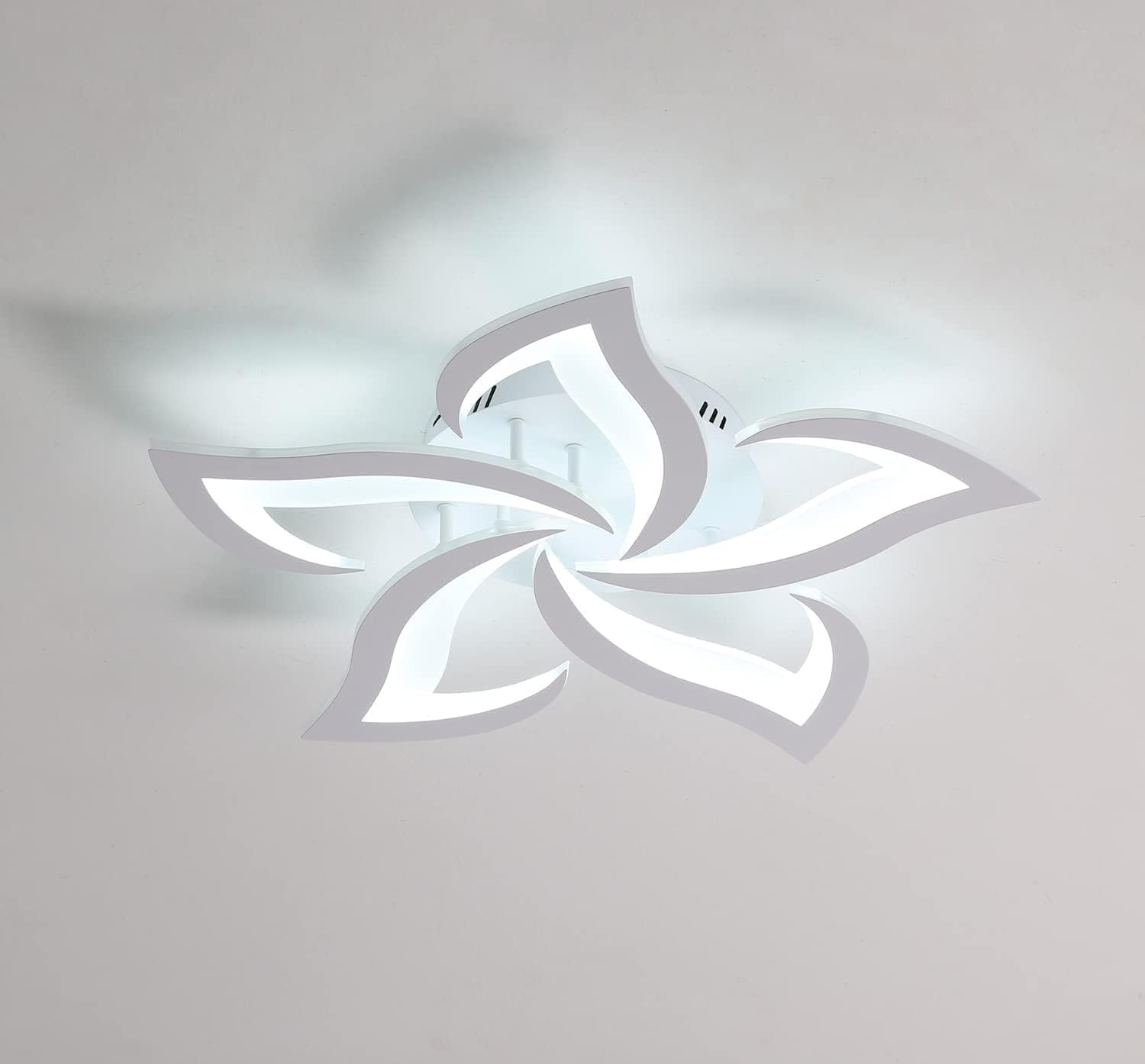 5-Petal Flower LED Ceiling Light Fixture, 23.6 inch 6500K Cool White Modern LED Flush Mount Ceiling Lights, White Acrylic Ceiling Lamp for Living Room Bedroom Dinning Room Kitchen