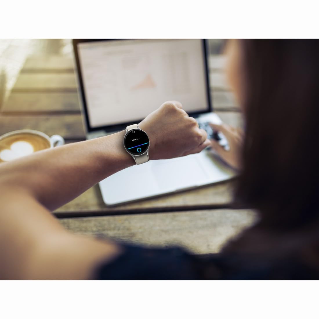 Hama Smartwatch GPS (zegarek inteligentny, smart, AMOLED 1.3, Bluetooth, wodoodporny, ładowanie magnetyczne, always-on, silikonowy pasek, srebrna koperta, 1,32", rozmowy) beżowy