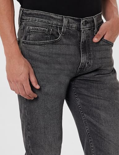 Image of Levi's Men's 505 Straight Fit Mid Rise Jeans