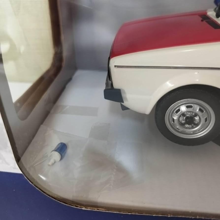 ソリド 1/18 トヨタ カローラ SOLIDO ミニカー　pilot Amazon.co.jp: kyddt SOLIDO S/ソリド ミニカー 1/18 1984