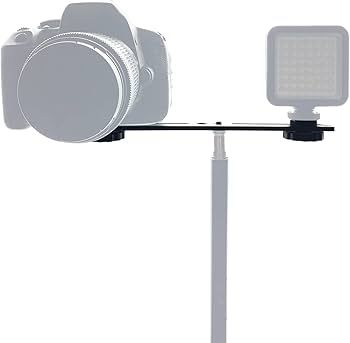 一眼レフカメラ　替えのレンズ　三脚　フラッシュ　フルセット 一眼レフカメラ 替えのレンズ 三脚 フラッシュ フルセット