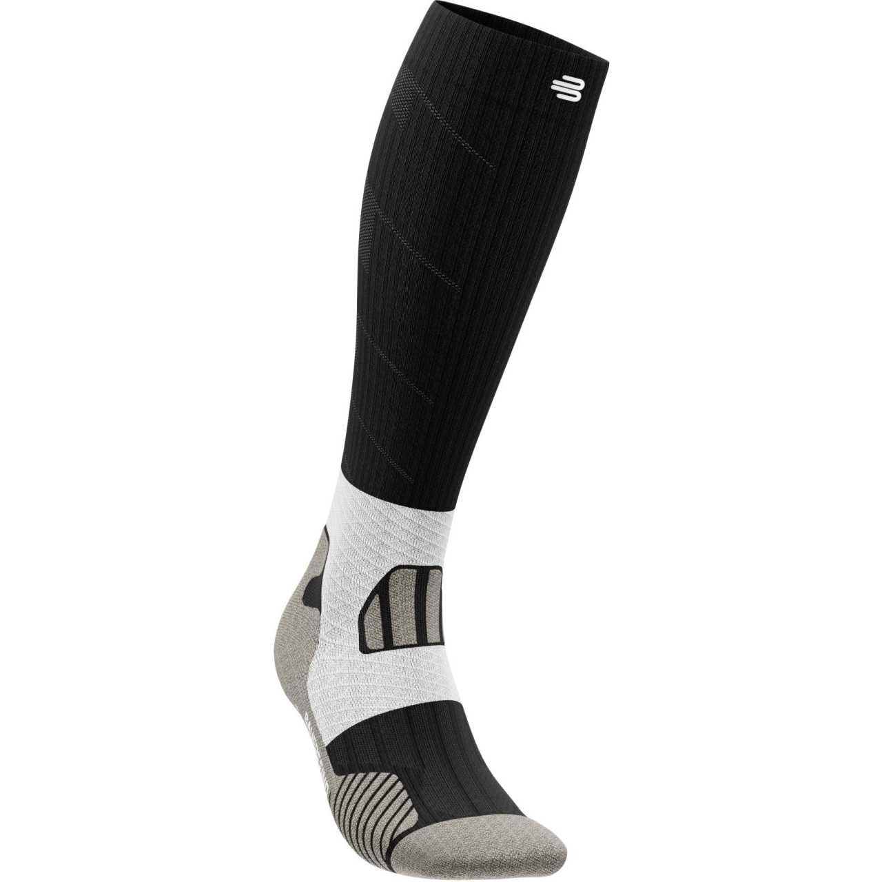 BAUERFEIND Skarpety do biegania w terenie "Trail Run Compression Socks", męskie skarpety sportowe z kompresją, stabilność w stawie skokowym, 1 para, carbon czarny, 38