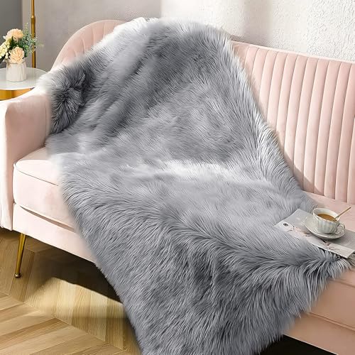 Faux Lammfell Schaffell Teppich 60 x 90 cm, Lammfellimitat Teppich Flauschiger Weicher Fell Teppiche Longhair Fell Lammfellimitat Carpet für Stühle Sofa Schlafzimmer Kinderzimmer (Grau, Rechteckig)