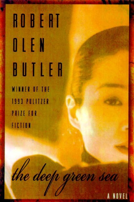 The Deep Green Sea: A Novel