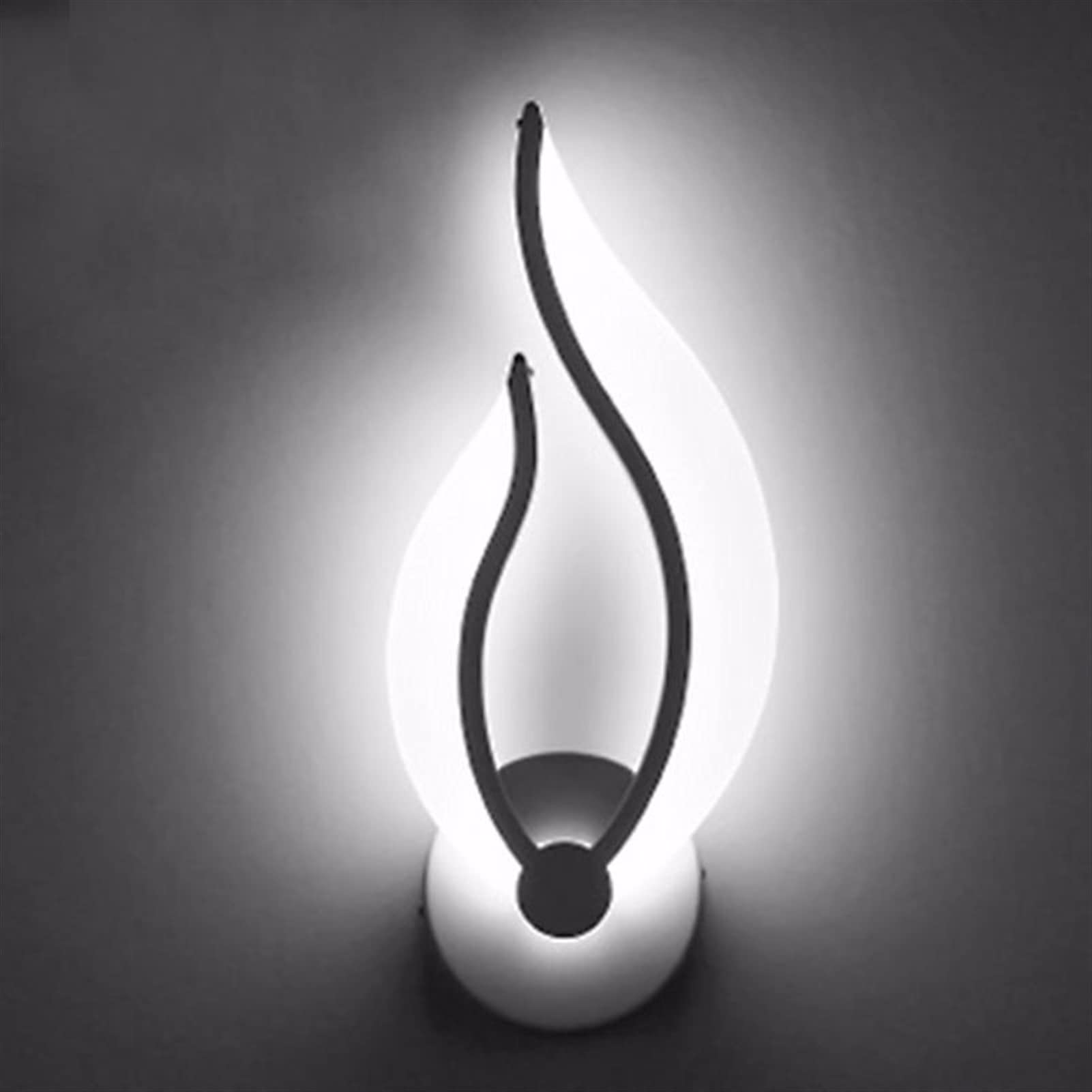 Applique LED moderne flamme en acrylique pour l'ambiance feutrée de votre chambre