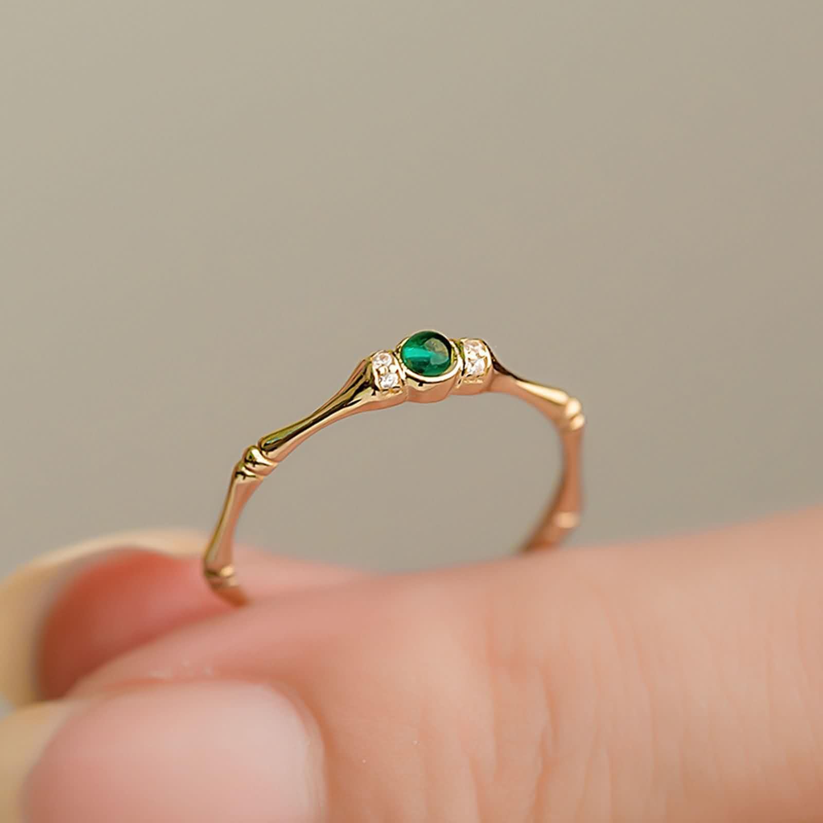 Daesar Anillos de Boda para Mujer con Redondo con Esmeralda y Moissanita, Oro Amarillo 9K/14K/18K, Anillos de Compromiso y Boda Oro Verde
