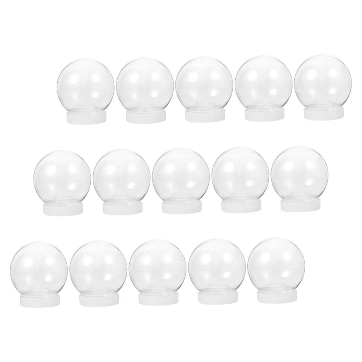 Bolas de nieve DIY para decorar el árbol de Navidad en familia con manualidades de plástico