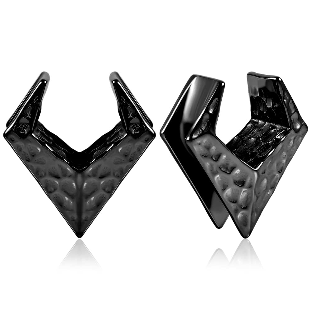 DOEARKO 2PCS Ear Gauges Pounding Triangle Saddle Ear Plugs Body Piercing Tunnels 316L Stainless Steel Hypoallergenic Earrings Plugs for Ears Expander Body Jewelry