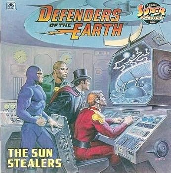 Paperback Defenders of the Earth: The Sun Stealers Book